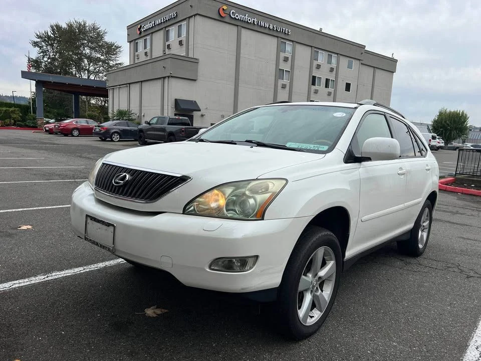 2005 Lexus RX 2nd Gen - Image 2 of 15