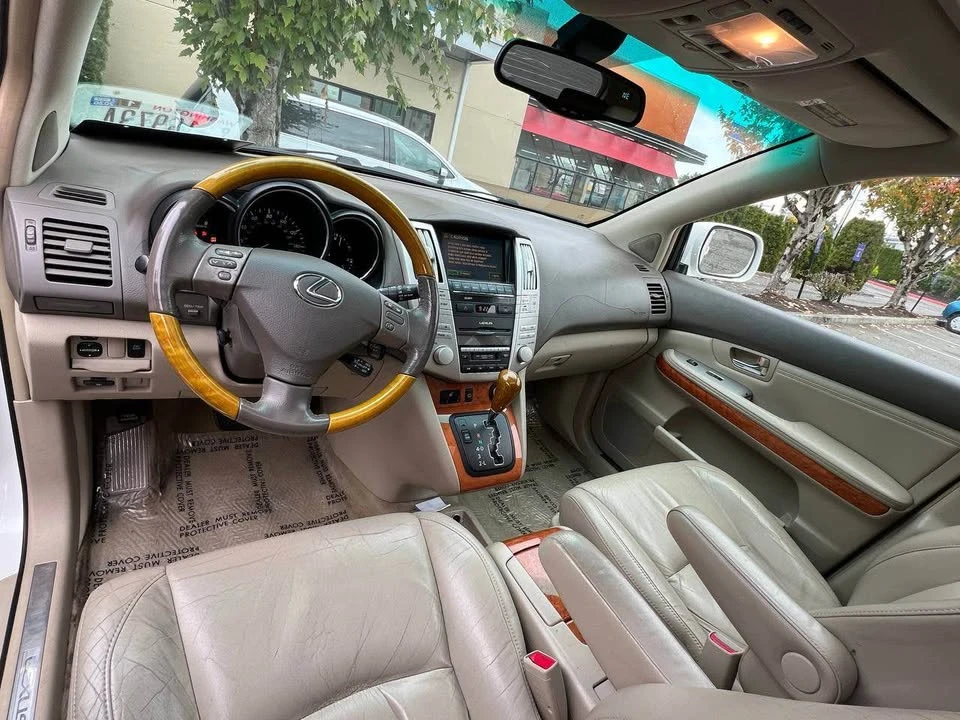2005 Lexus RX 2nd Gen - Image 10 of 14