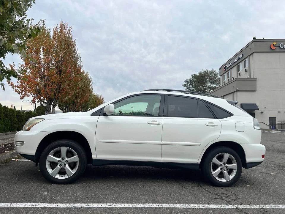 2005 Lexus RX 2nd Gen - Image 3 of 14
