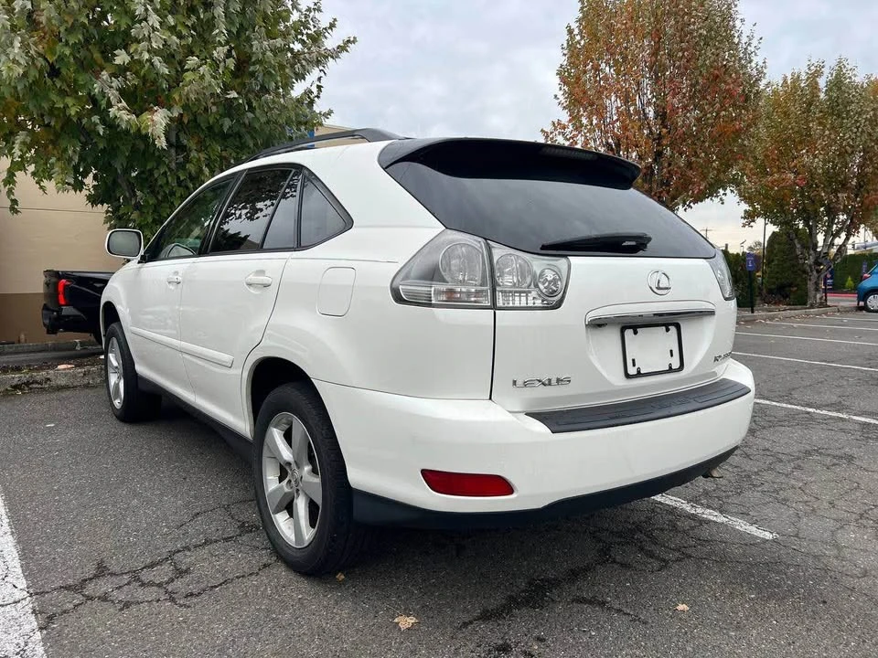 2005 Lexus RX 2nd Gen - Image 6 of 14