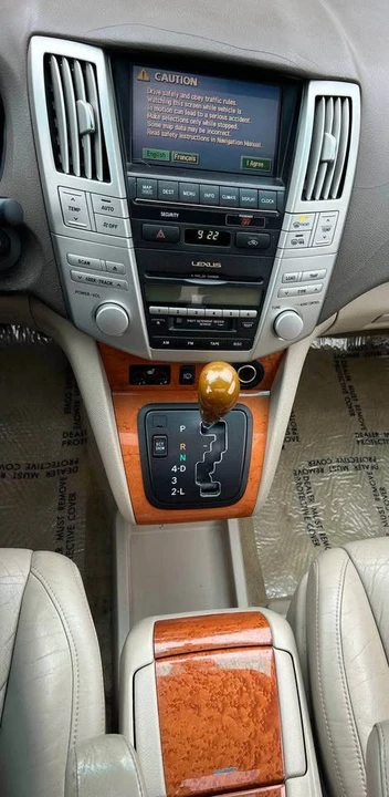 2005 Lexus RX 2nd Gen - Image 12 of 14