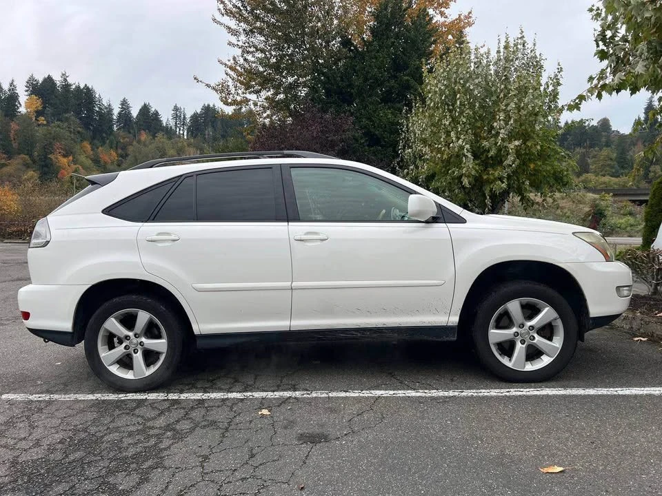 2005 Lexus RX 2nd Gen - Image 4 of 14
