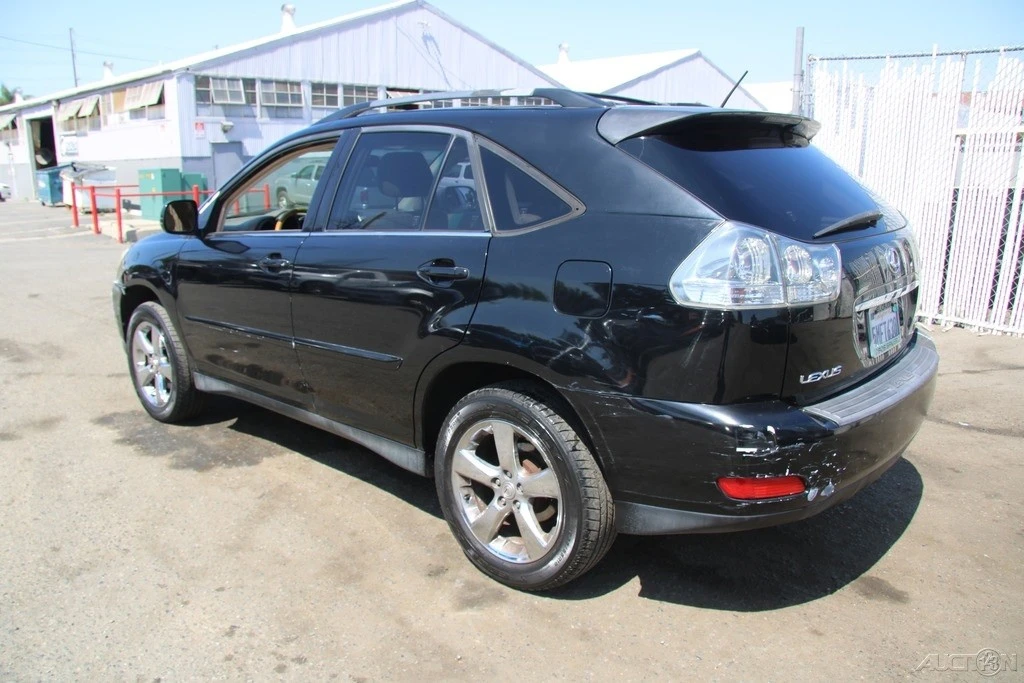 2005 Lexus RX 2nd Gen - Image 5 of 21