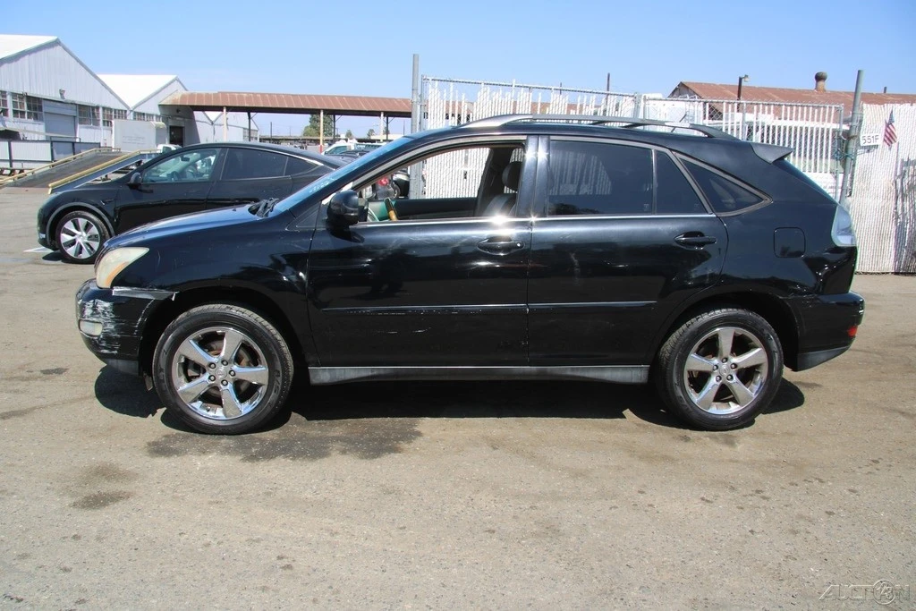 2005 Lexus RX 2nd Gen - Image 3 of 21