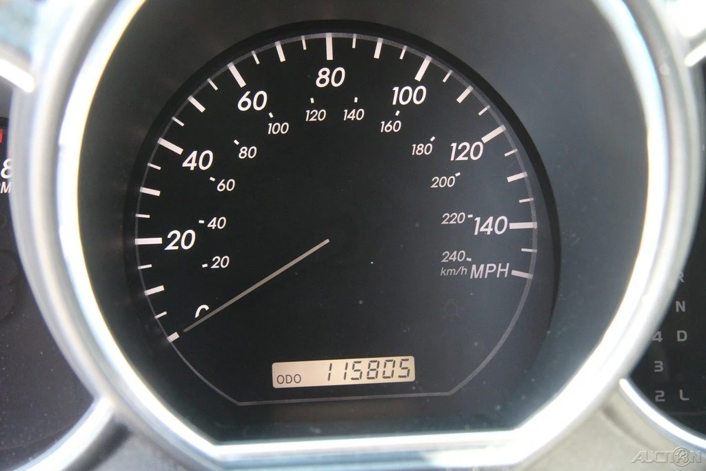 2005 Lexus RX 2nd Gen - Image 19 of 21