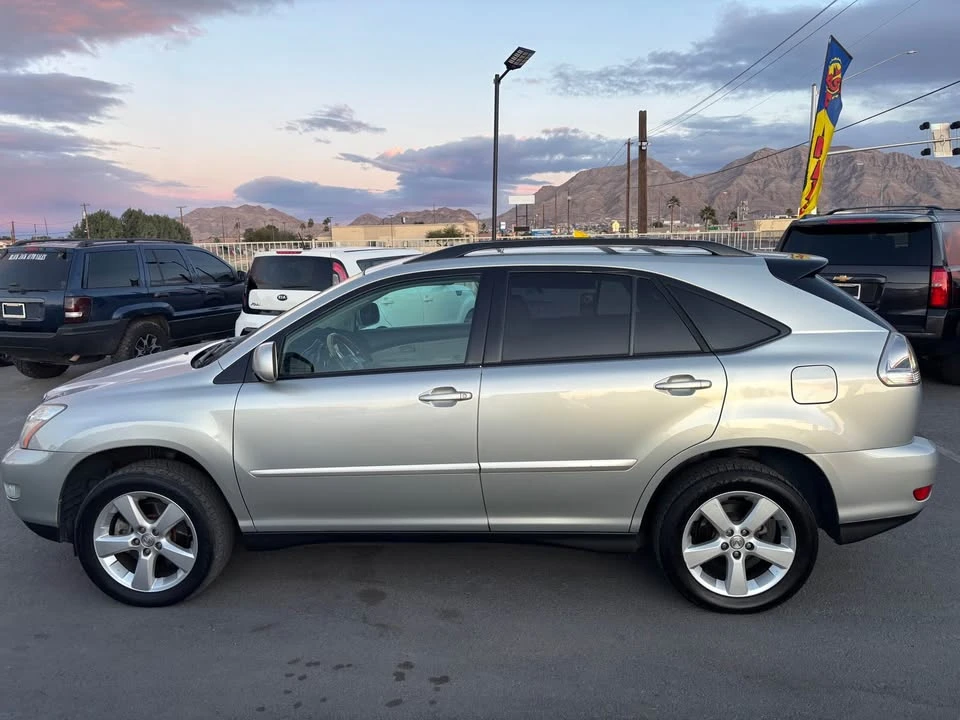 2005 Lexus RX 2nd Gen - Image 3 of 8