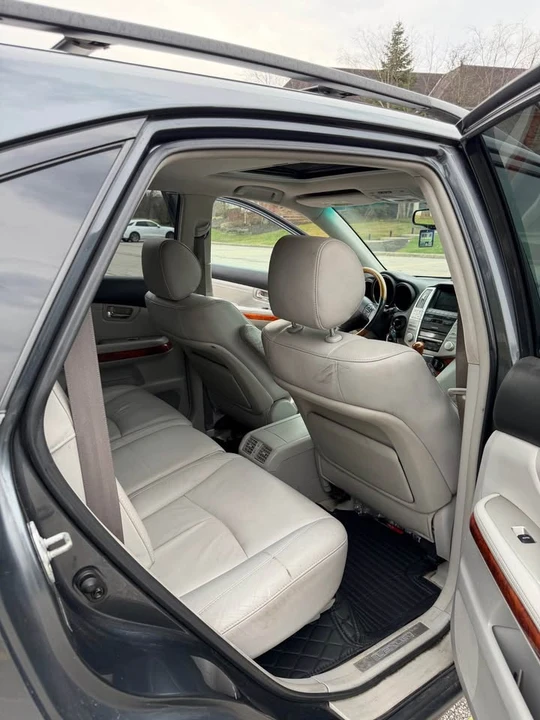 2005 Lexus RX 2nd Gen - Image 9 of 11