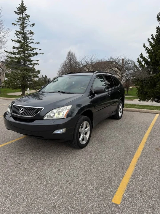 2005 Lexus RX 2nd Gen - Image 2 of 11