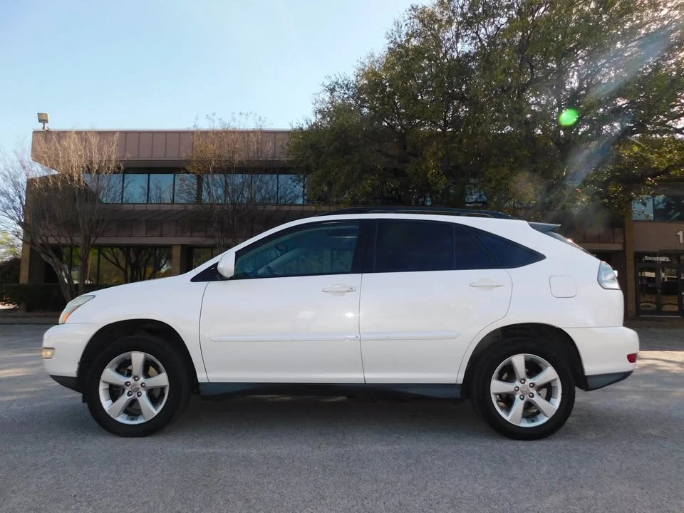 2005 Lexus RX 2nd Gen - Image 2 of 11