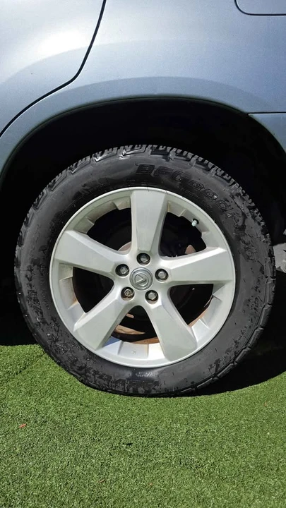 2005 Lexus RX 2nd Gen - Image 16 of 18
