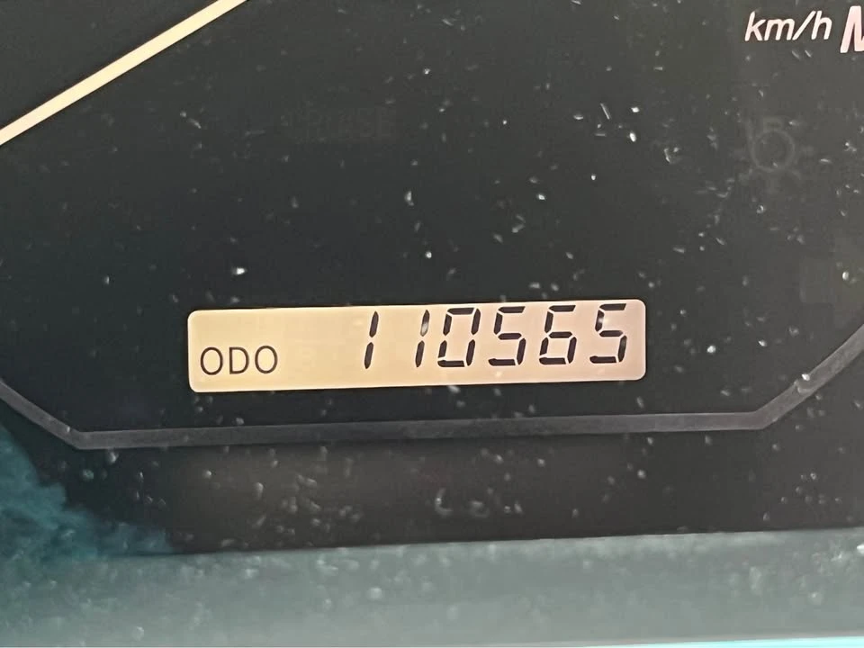2005 Lexus RX 2nd Gen - Image 13 of 19