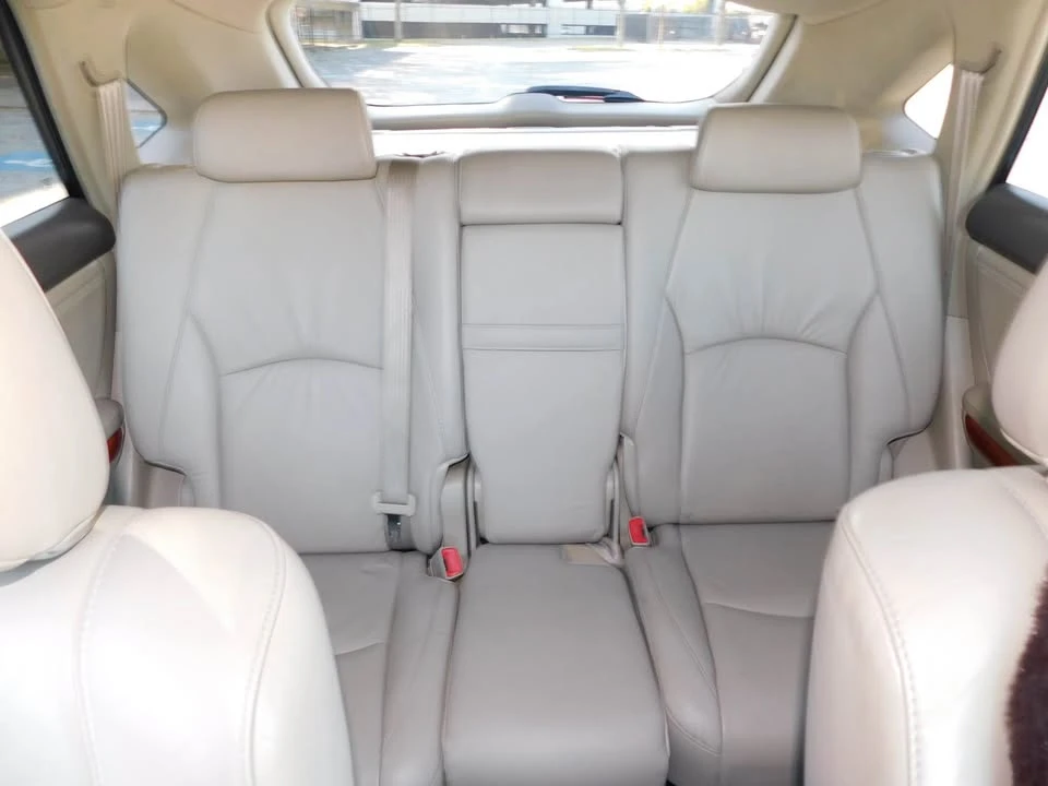 2005 Lexus RX 2nd Gen - Image 10 of 11