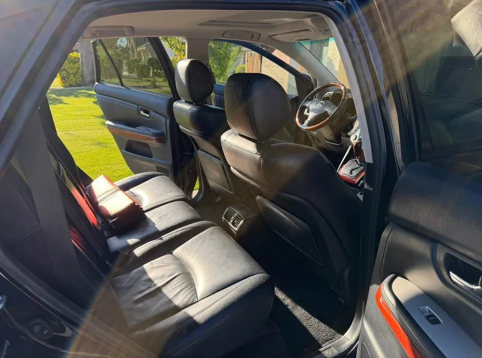 2005 Lexus RX 2nd Gen - Image 3 of 6