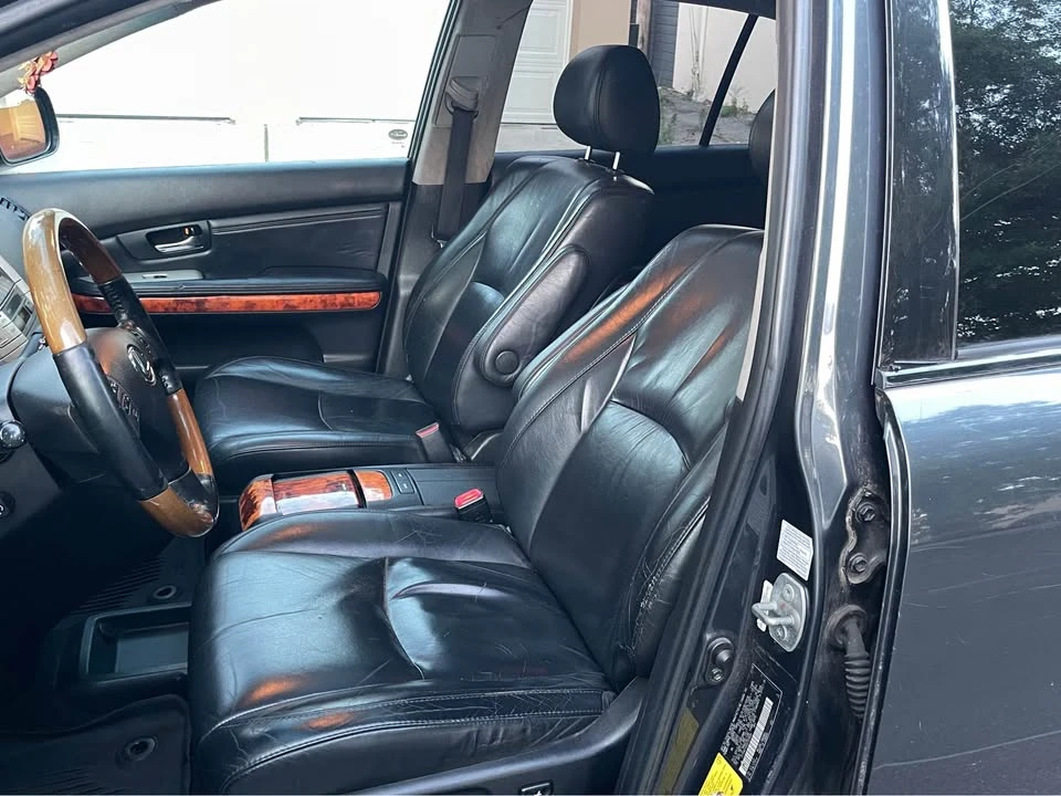 2005 Lexus RX 2nd Gen - Image 11 of 20