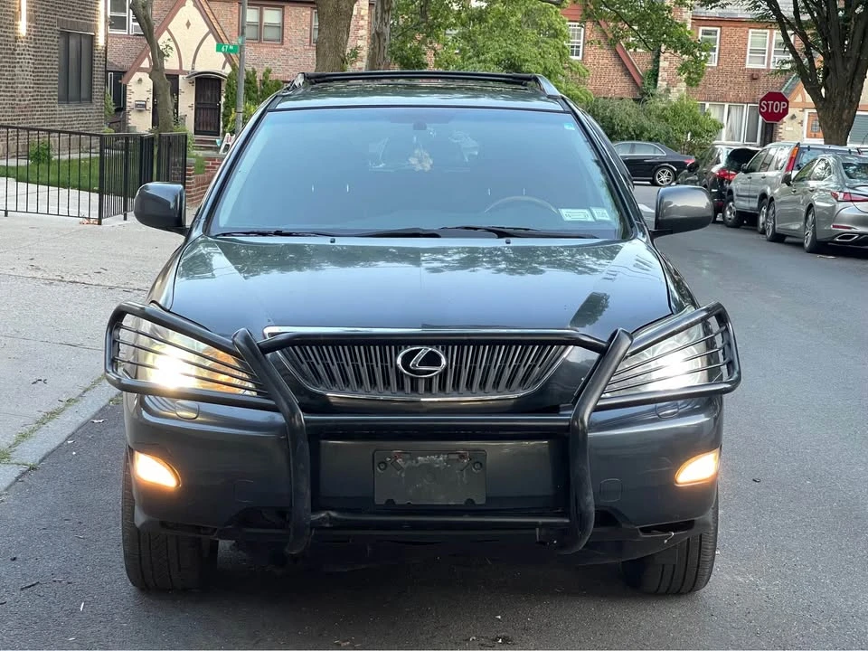 2005 Lexus RX 2nd Gen - Image 2 of 20