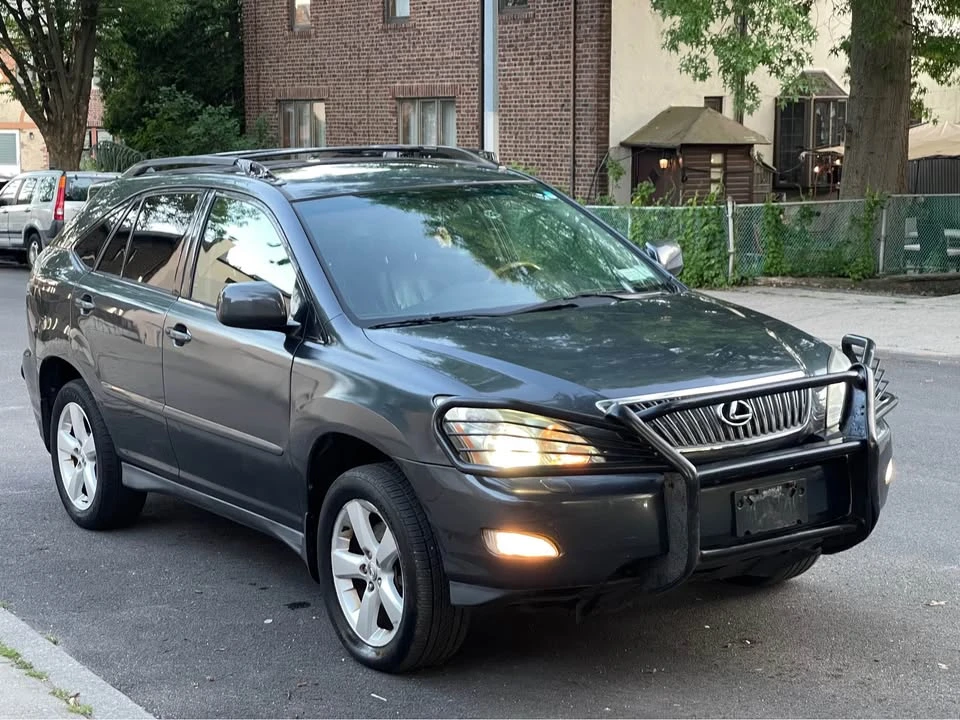 2005 Lexus RX 2nd Gen - Image 3 of 20
