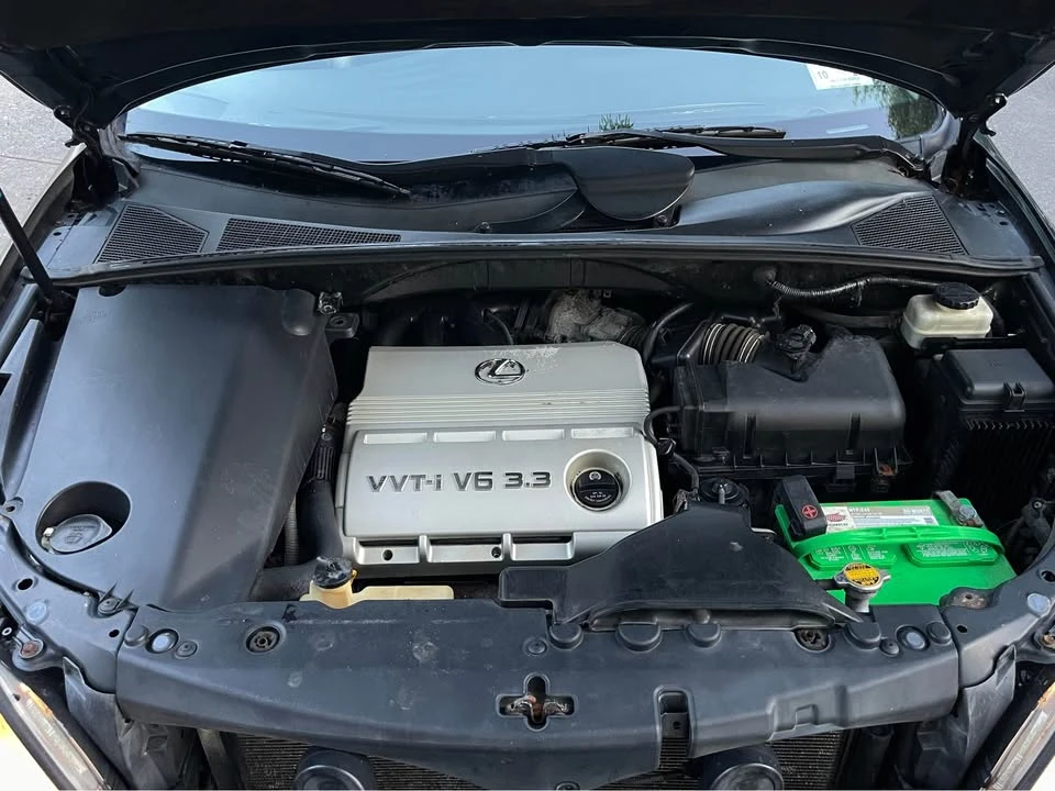 2005 Lexus RX 2nd Gen - Image 19 of 20