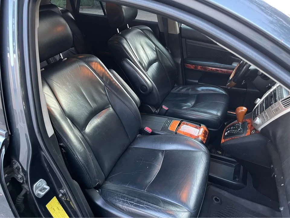 2005 Lexus RX 2nd Gen - Image 13 of 20