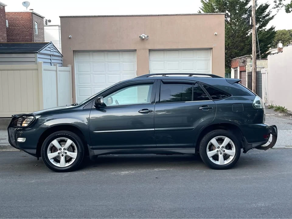 2005 Lexus RX 2nd Gen - Image 8 of 20