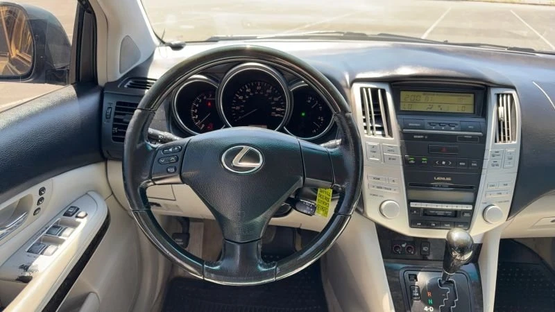 2005 Lexus RX 2nd Gen - Image 10 of 10