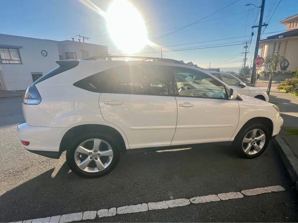 2005 Lexus RX 2nd Gen - Image 8 of 10