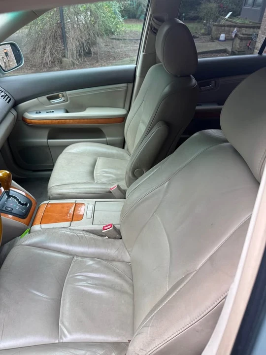 2005 Lexus RX 2nd Gen - Image 5 of 8