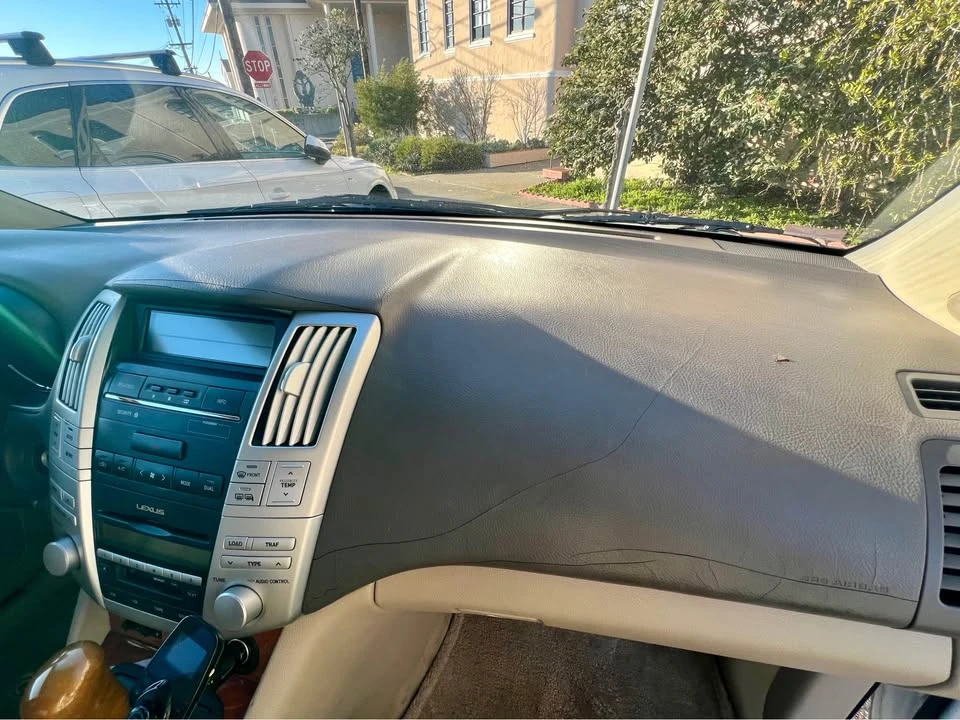 2005 Lexus RX 2nd Gen - Image 5 of 10