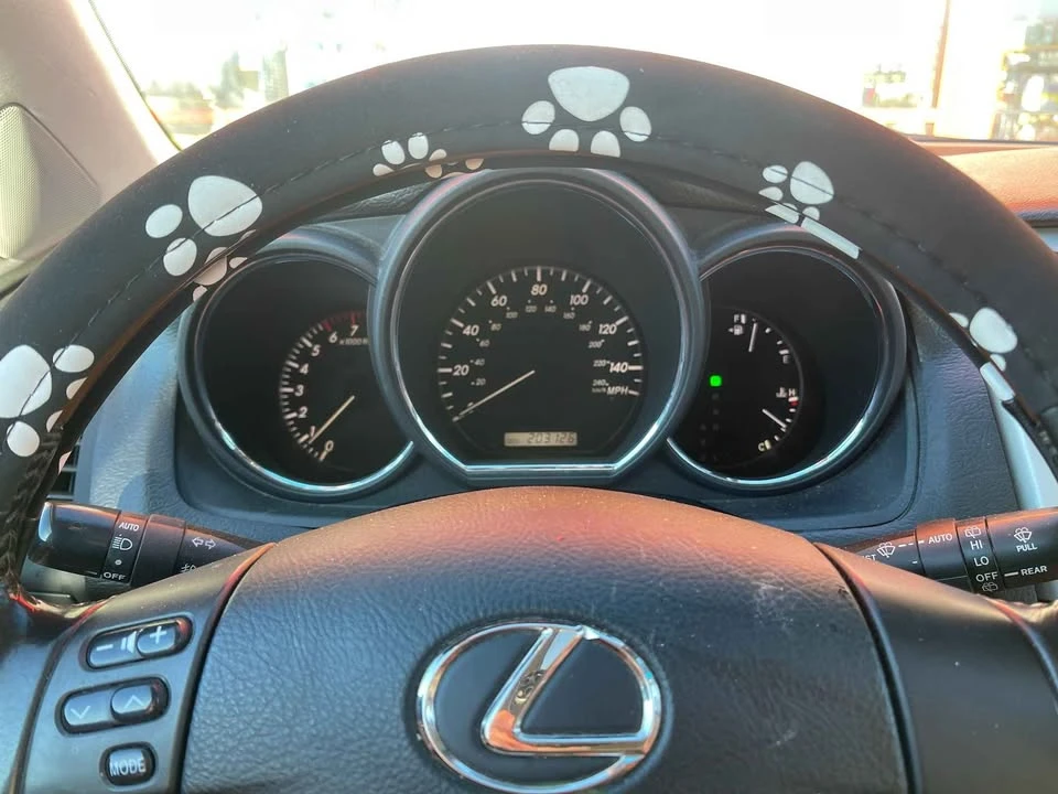 2005 Lexus RX 2nd Gen - Image 9 of 10