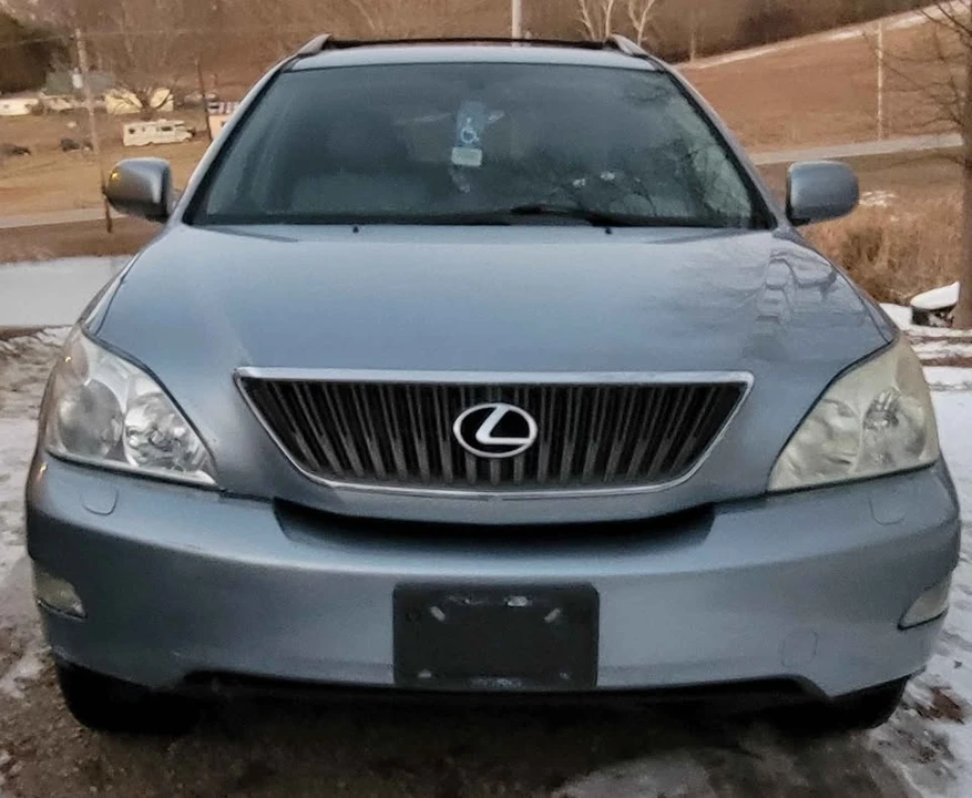2005 Lexus RX 2nd Gen - Image 4 of 10