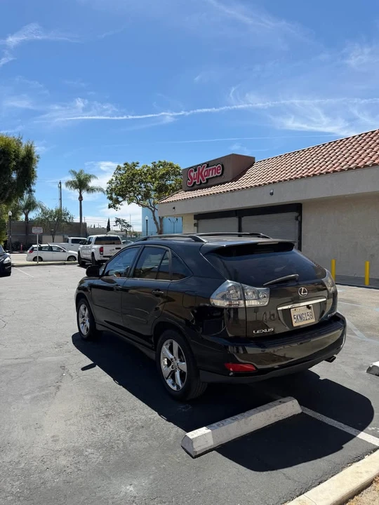 2005 Lexus RX 2nd Gen - Image 5 of 9
