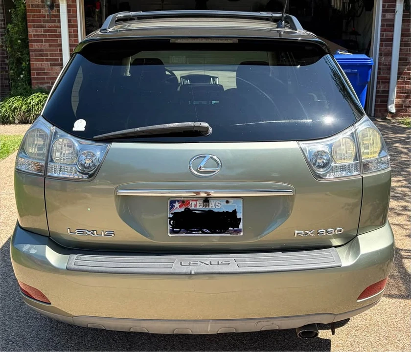 2005 Lexus RX 2nd Gen - Image 4 of 10