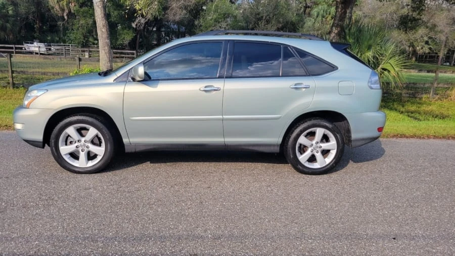 2005 Lexus RX 2nd Gen - Image 2 of 4