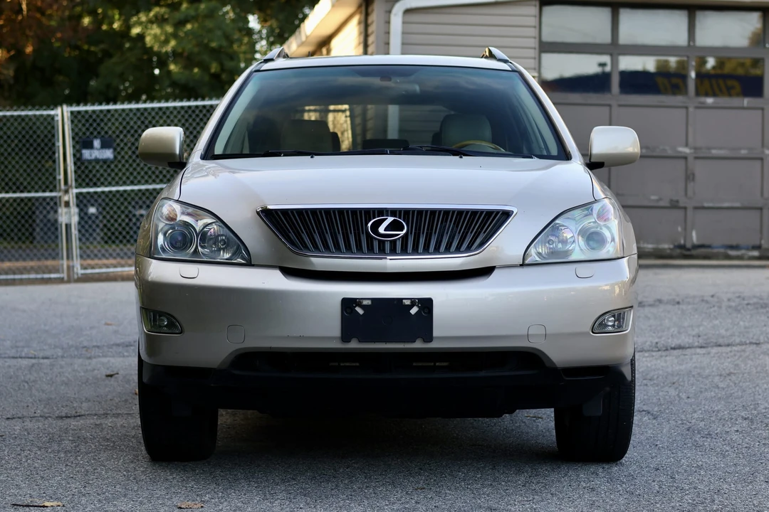 2005 Lexus RX 2nd Gen - Image 2 of 31