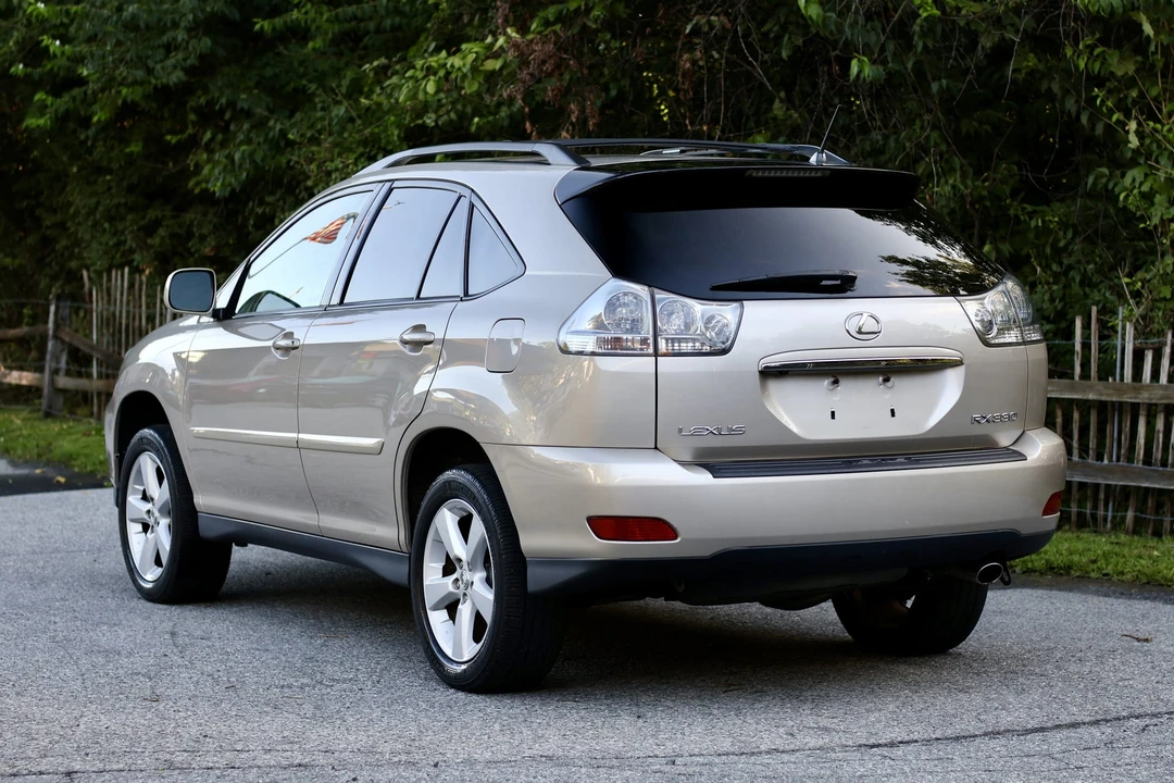 2005 Lexus RX 2nd Gen - Image 9 of 31