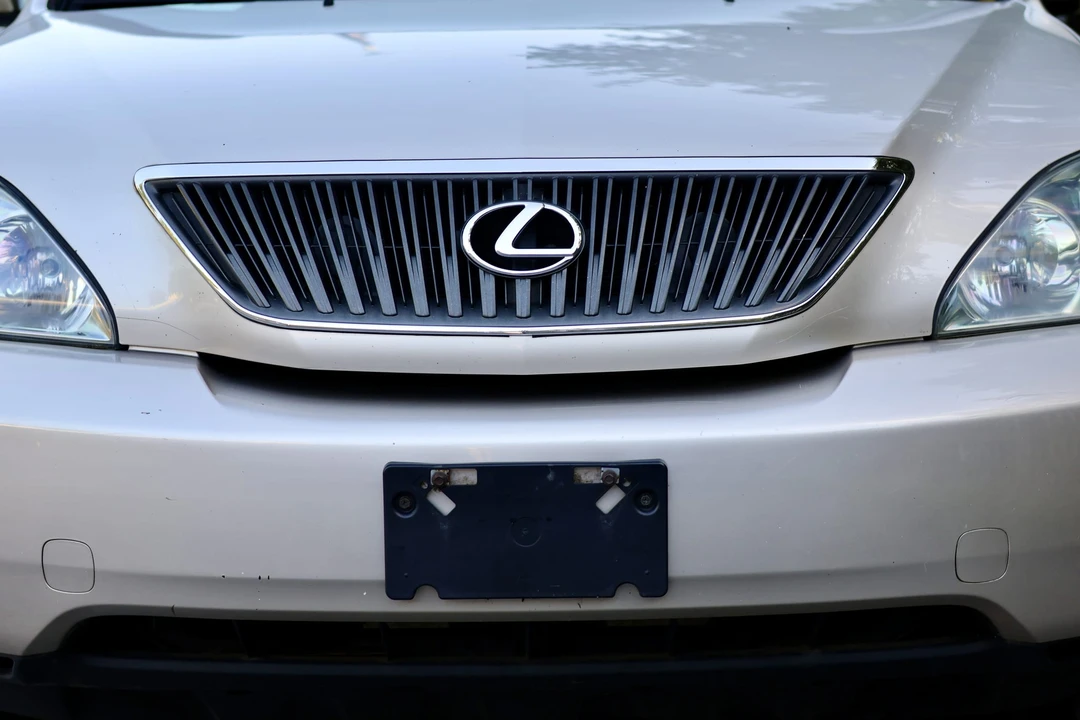 2005 Lexus RX 2nd Gen - Image 26 of 31