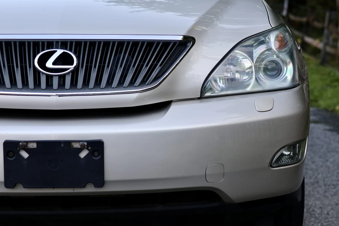 2005 Lexus RX 2nd Gen - Image 28 of 31