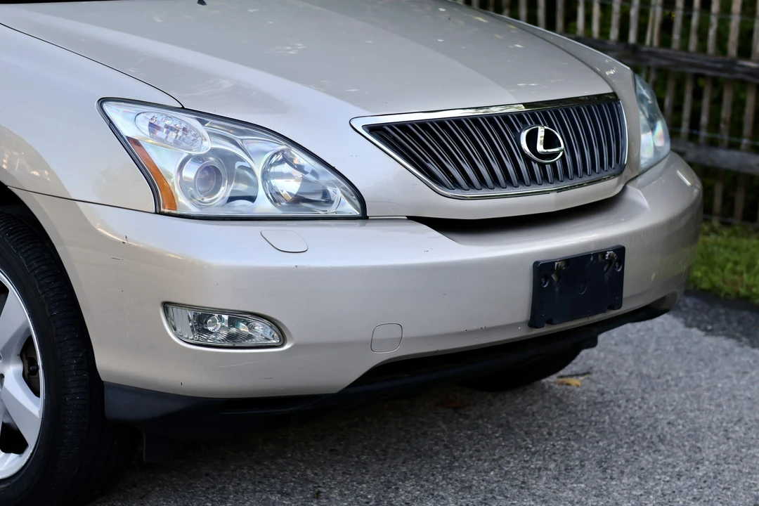 2005 Lexus RX 2nd Gen - Image 25 of 31