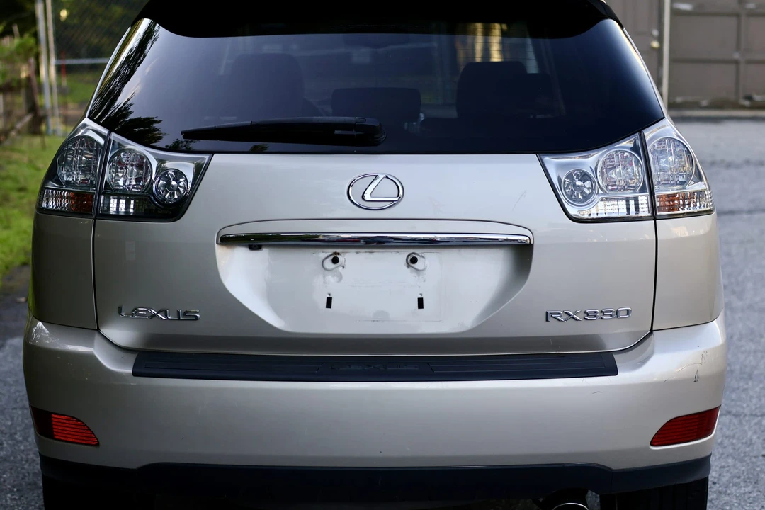 2005 Lexus RX 2nd Gen - Image 30 of 31