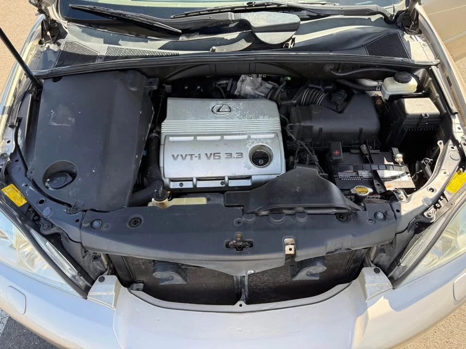 2005 Lexus RX 2nd Gen - Image 14 of 16