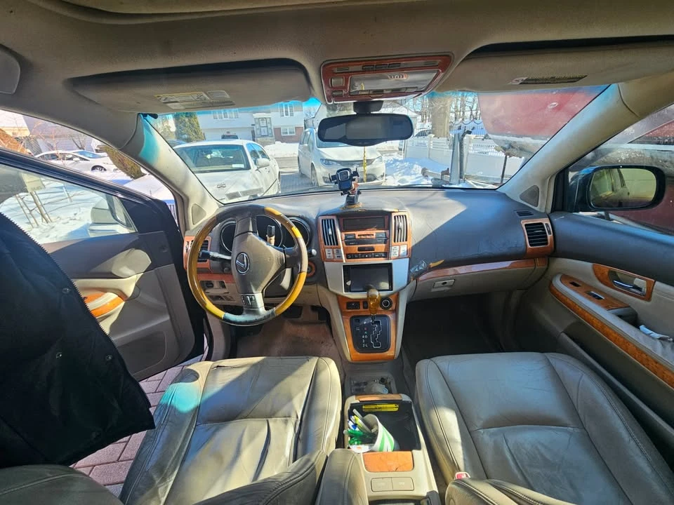2005 Lexus RX 2nd Gen - Image 3 of 6