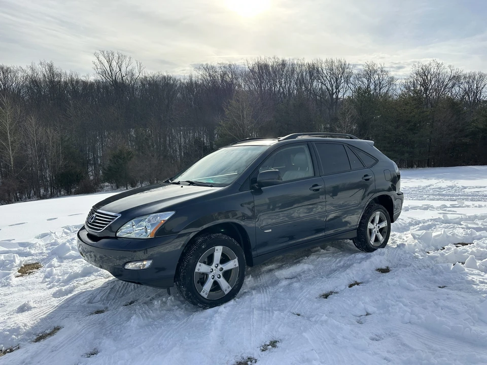 2005 Lexus RX 2nd Gen - Image 9 of 31