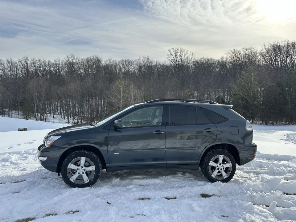 2005 Lexus RX 2nd Gen - Image 19 of 31