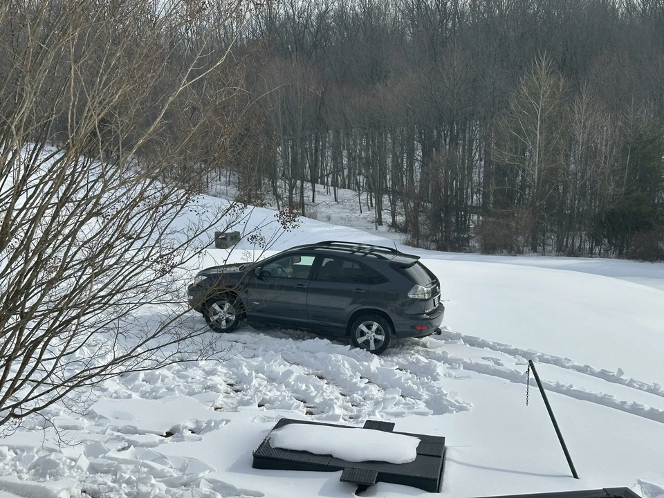 2005 Lexus RX 2nd Gen - Image 16 of 31