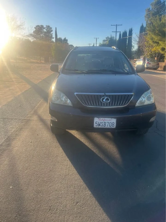 2005 Lexus RX 2nd Gen - Image 3 of 8