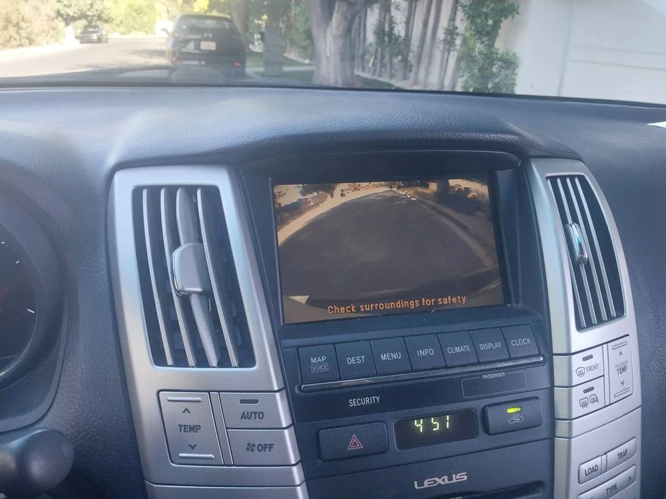 2005 Lexus RX 2nd Gen - Image 13 of 14