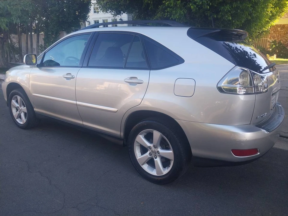2005 Lexus RX 2nd Gen - Image 7 of 14
