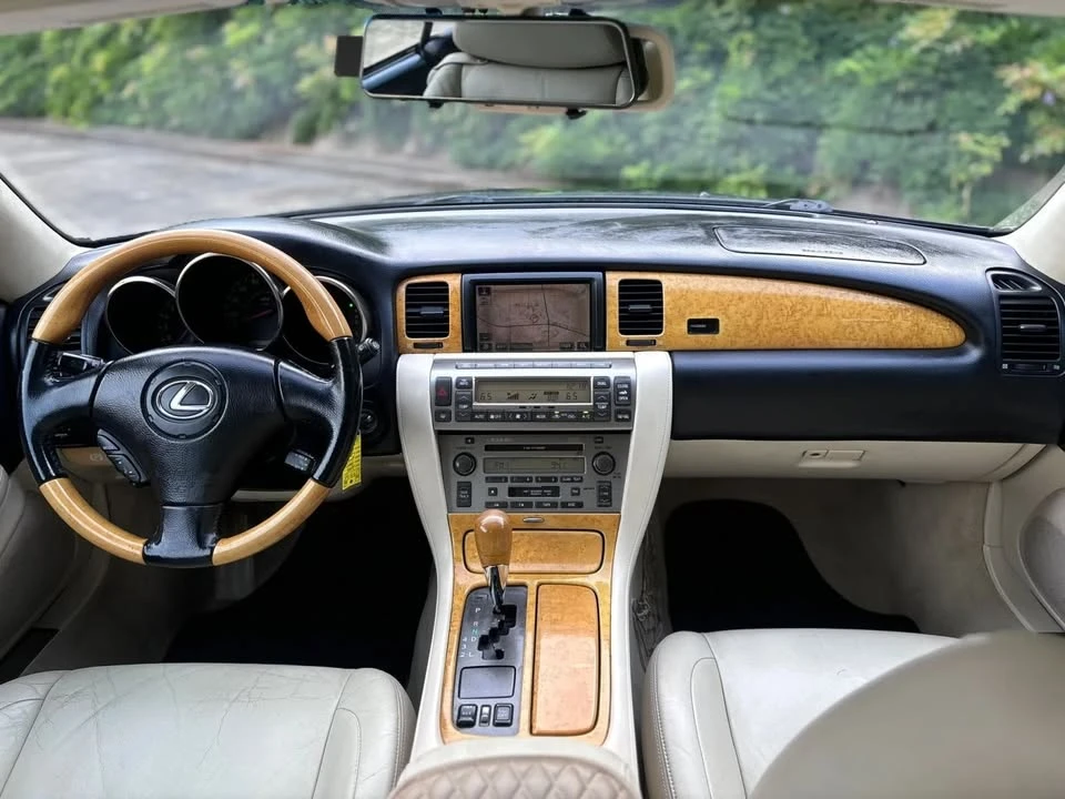2005 Lexus SC430 - Image 18 of 20