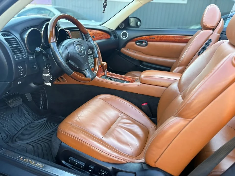2005 Lexus SC430 - Image 14 of 20
