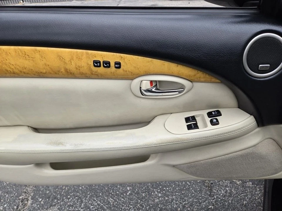 2005 Lexus SC430 - Image 14 of 19