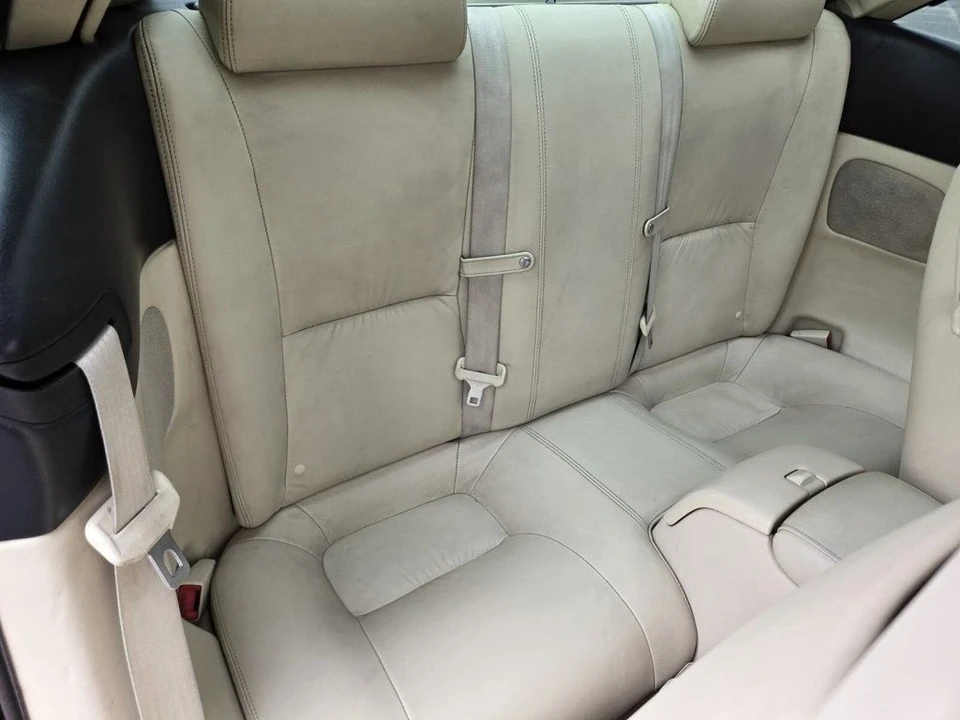 2005 Lexus SC430 - Image 10 of 19